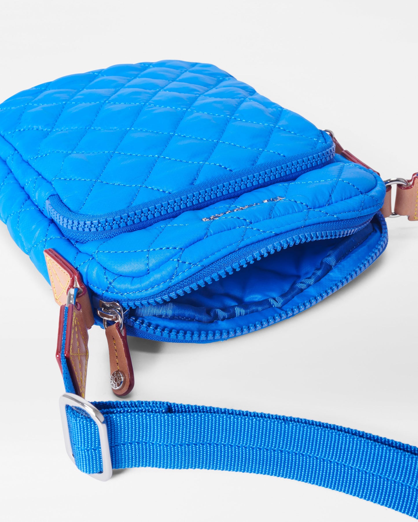 Metro Crossbody True Blue