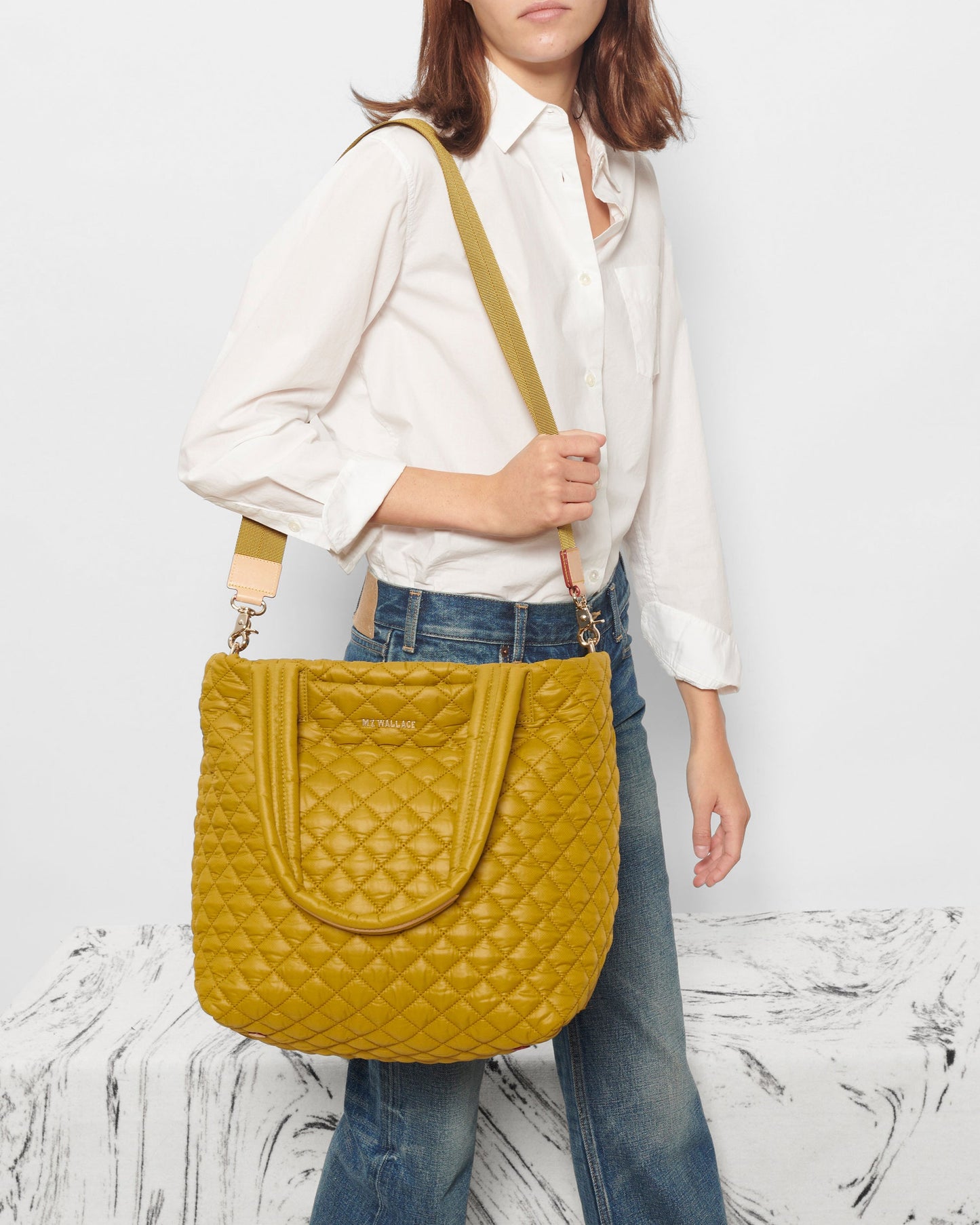 Medium Metro Tote Deluxe Ocher