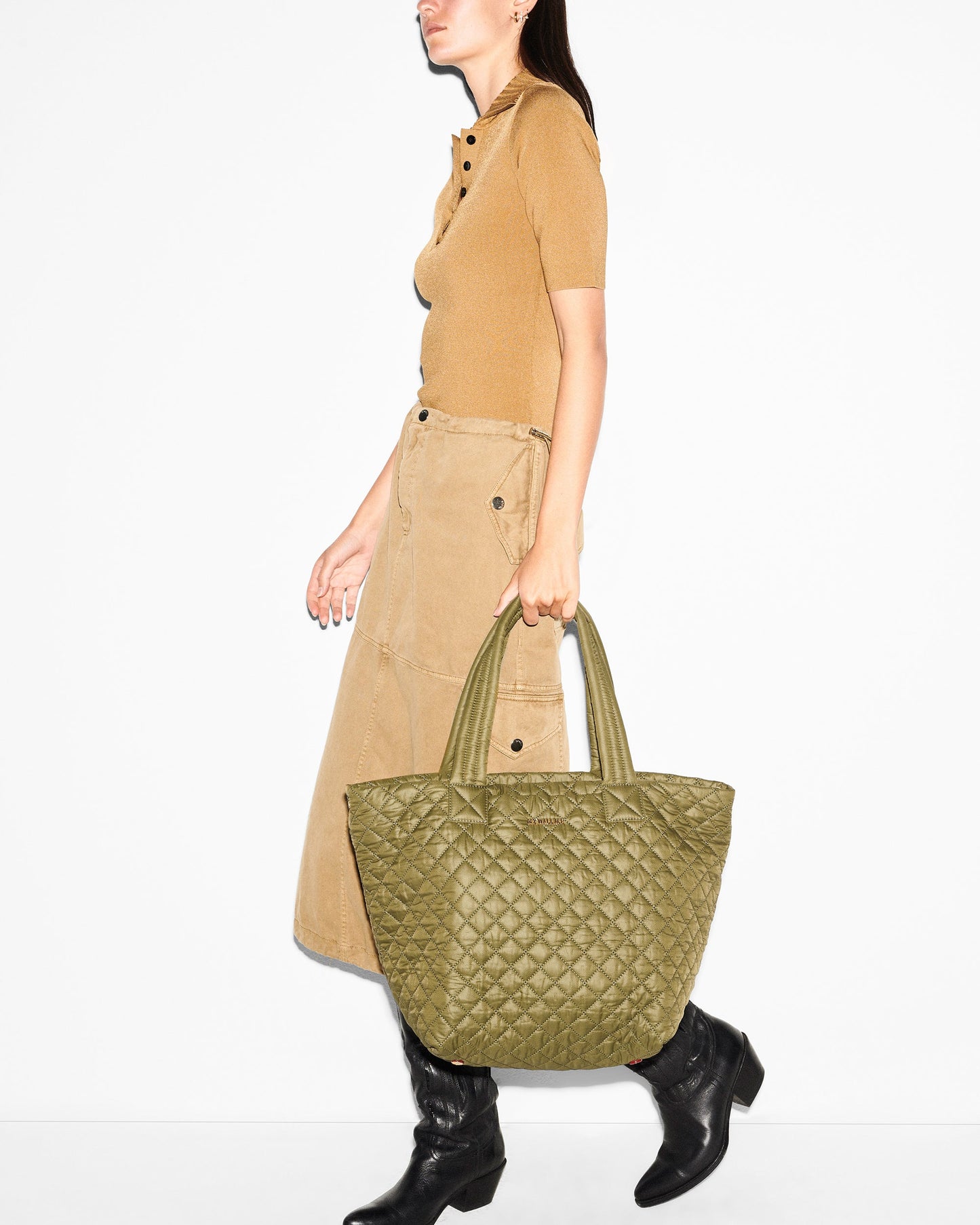 Medium Metro Tote Deluxe Moss