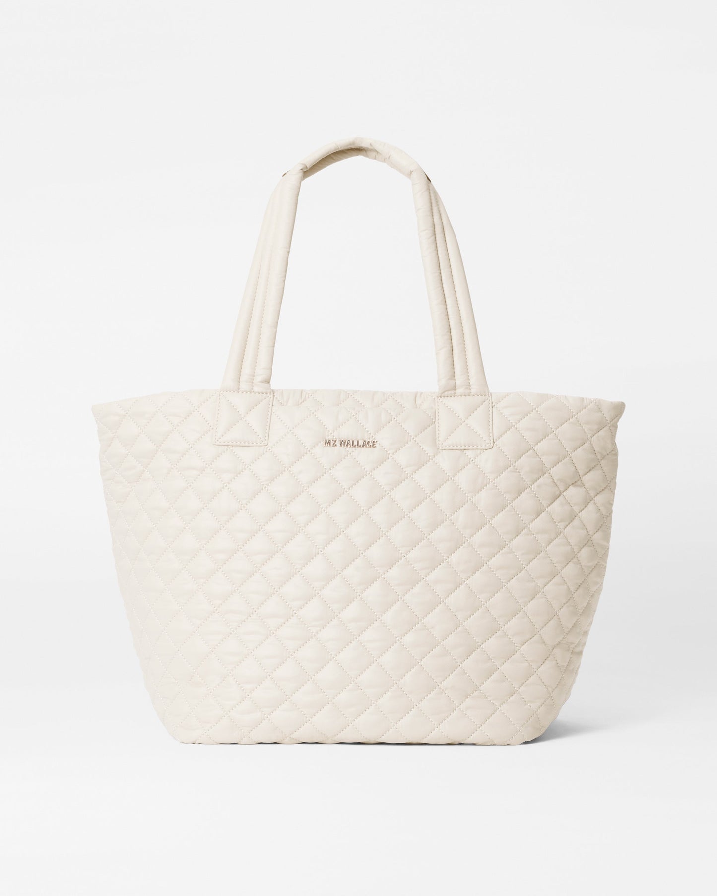 Medium Metro Tote Deluxe Sandshell