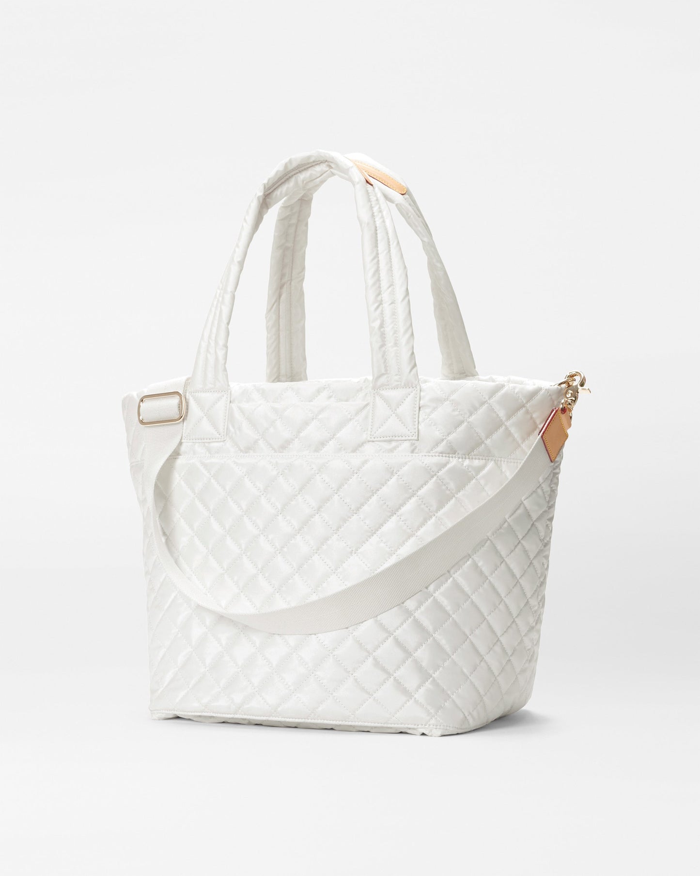 Medium Metro Tote Deluxe Pearl Metallic