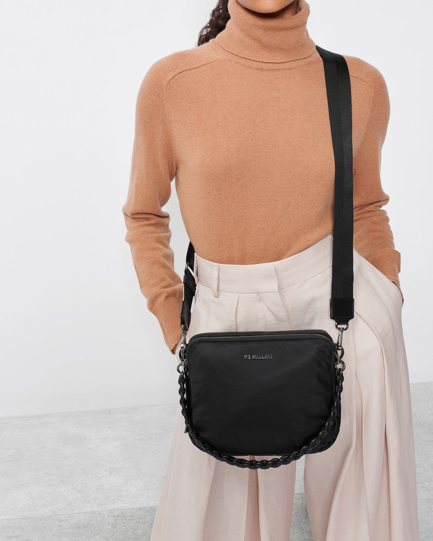 Bowery Crossbody Black Air