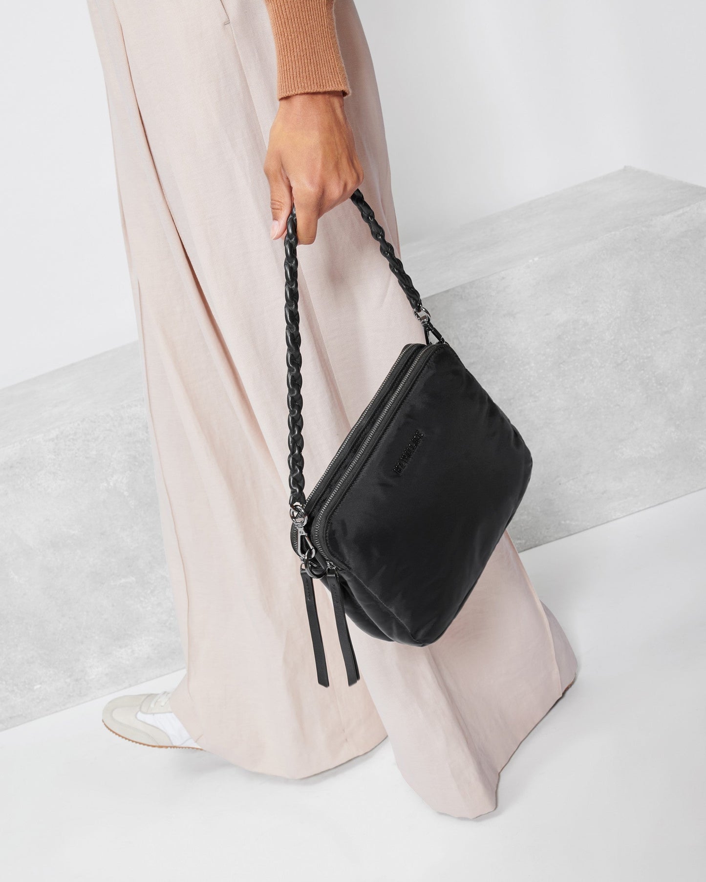 Bowery Crossbody Black Air