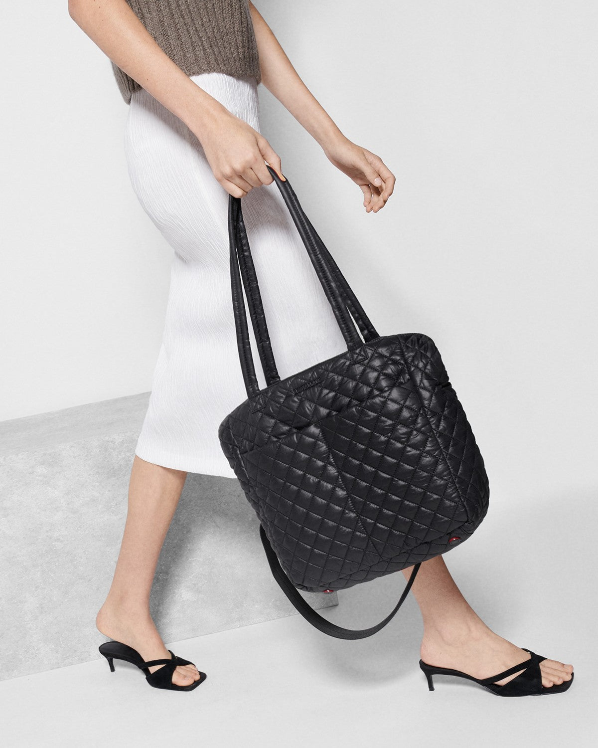 Metro Quatro Tote Black Rec