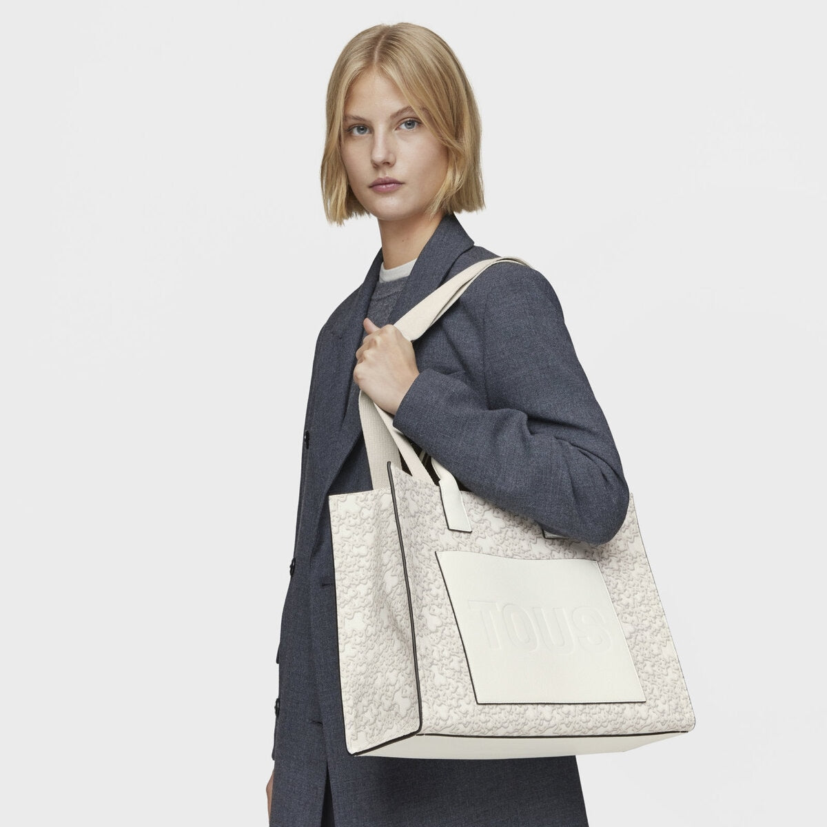 Shopper grande Amaya gris claro Kaos Mini Evolution