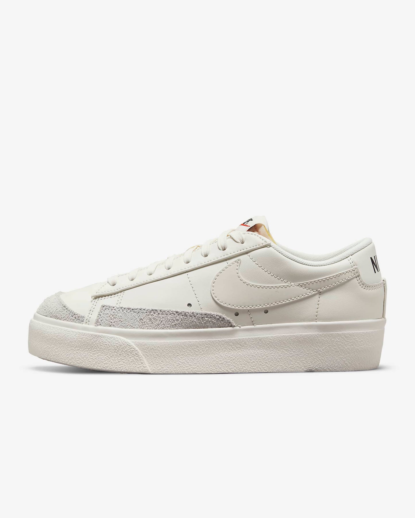 Nike Blazer Low Platform